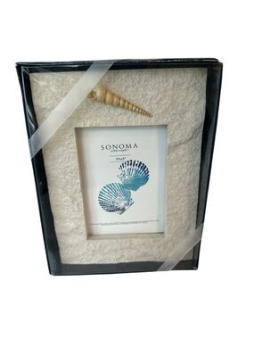 Sonoma Life & Style Photo 3.5x5" Seashell Resin Picture Frame 5x7"New in Package